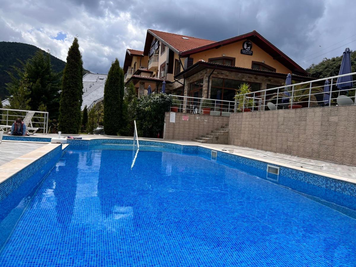Ardovel Park Hotel เวลินกราด ภายนอก รูปภาพ