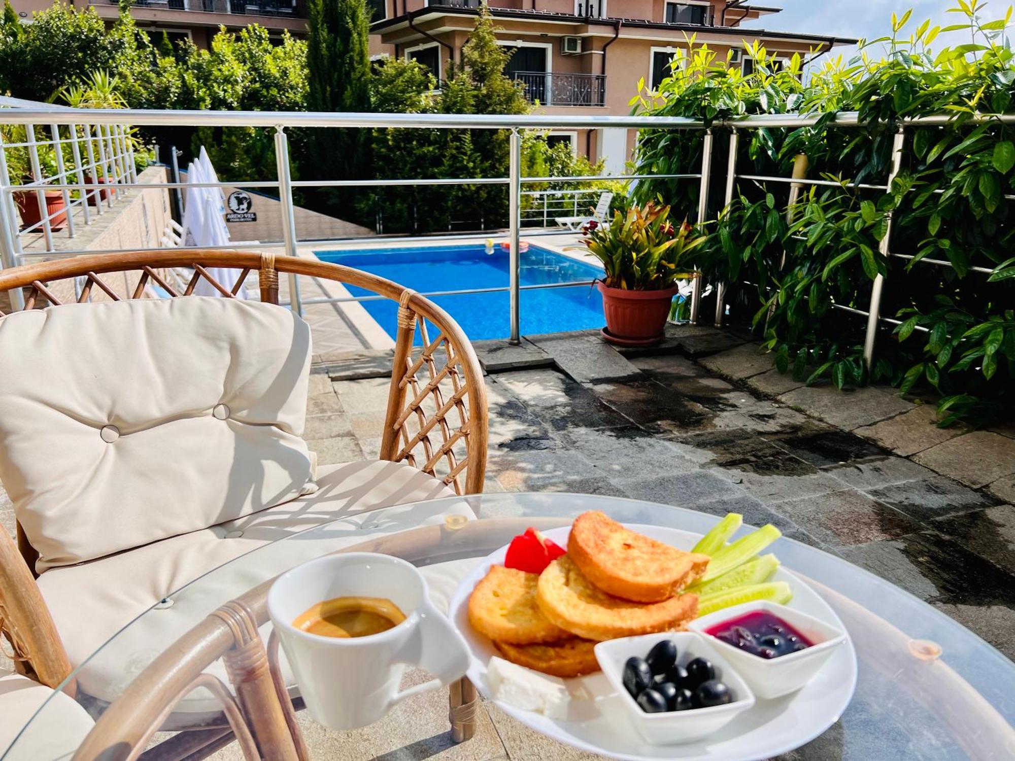 Ardovel Park Hotel เวลินกราด ภายนอก รูปภาพ